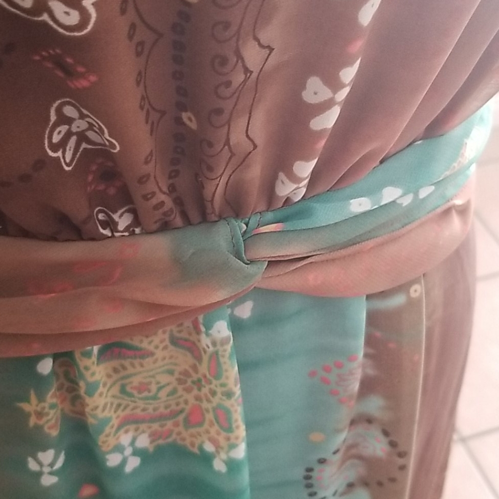 Dress - Picture 5 of 5